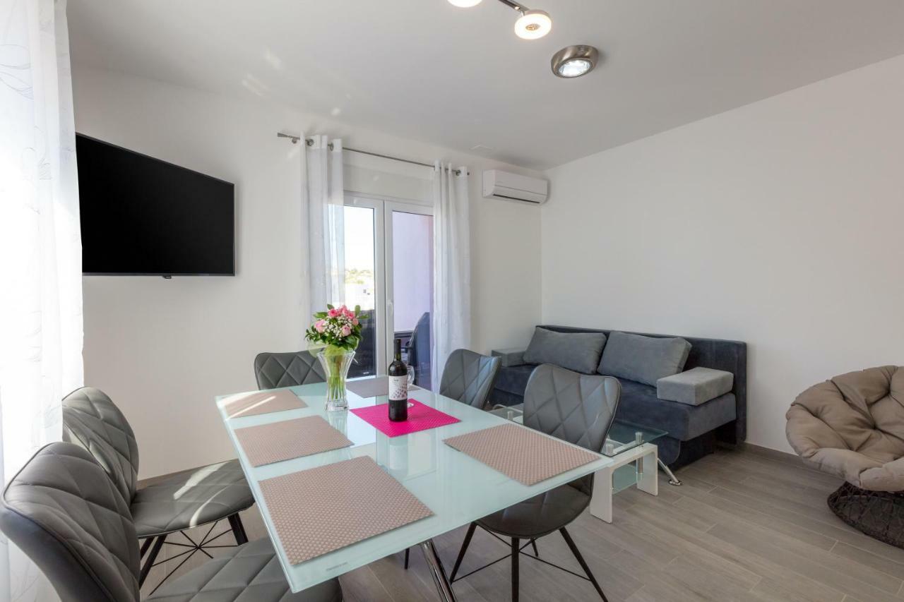Apartments Rosemary Razanj Exterior photo